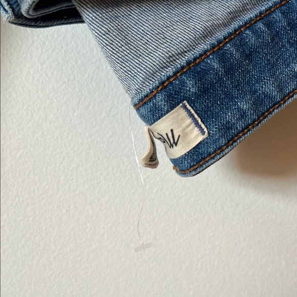 Curvy Perfect Vintage Crop Jean - Picture 5 of 6